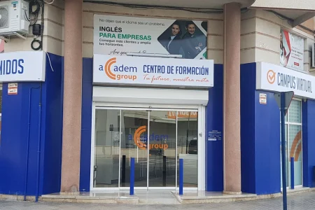accadem group orihuela puerta principal