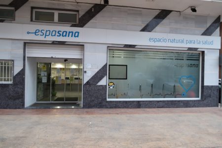 clinica-espasana-fachada-dia